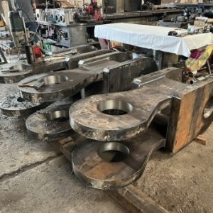 Alternative view of Gia công cắt gọt chi tiết lớn sau khi hàn