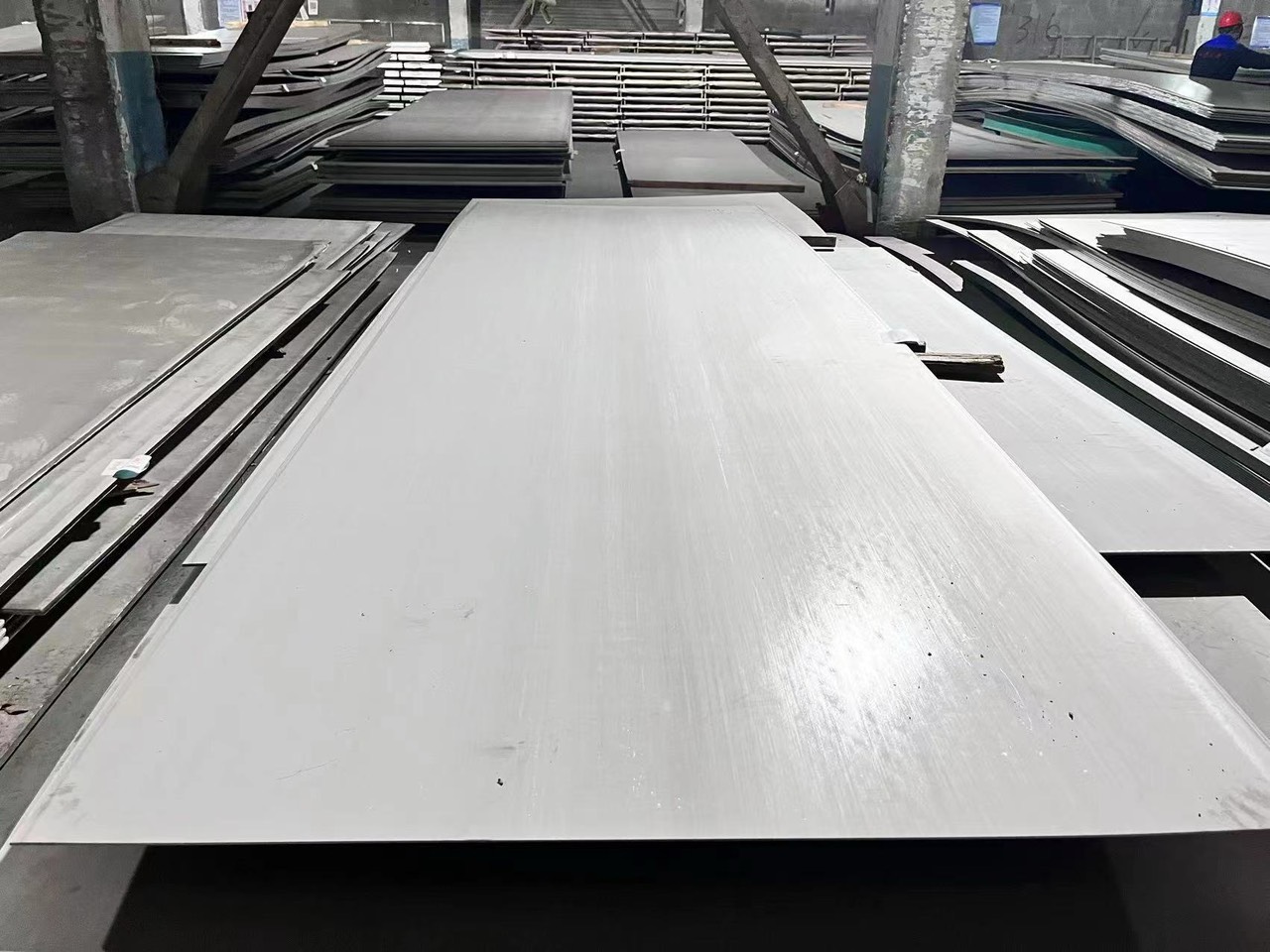 Tấm thép không gỉ JIS G4304